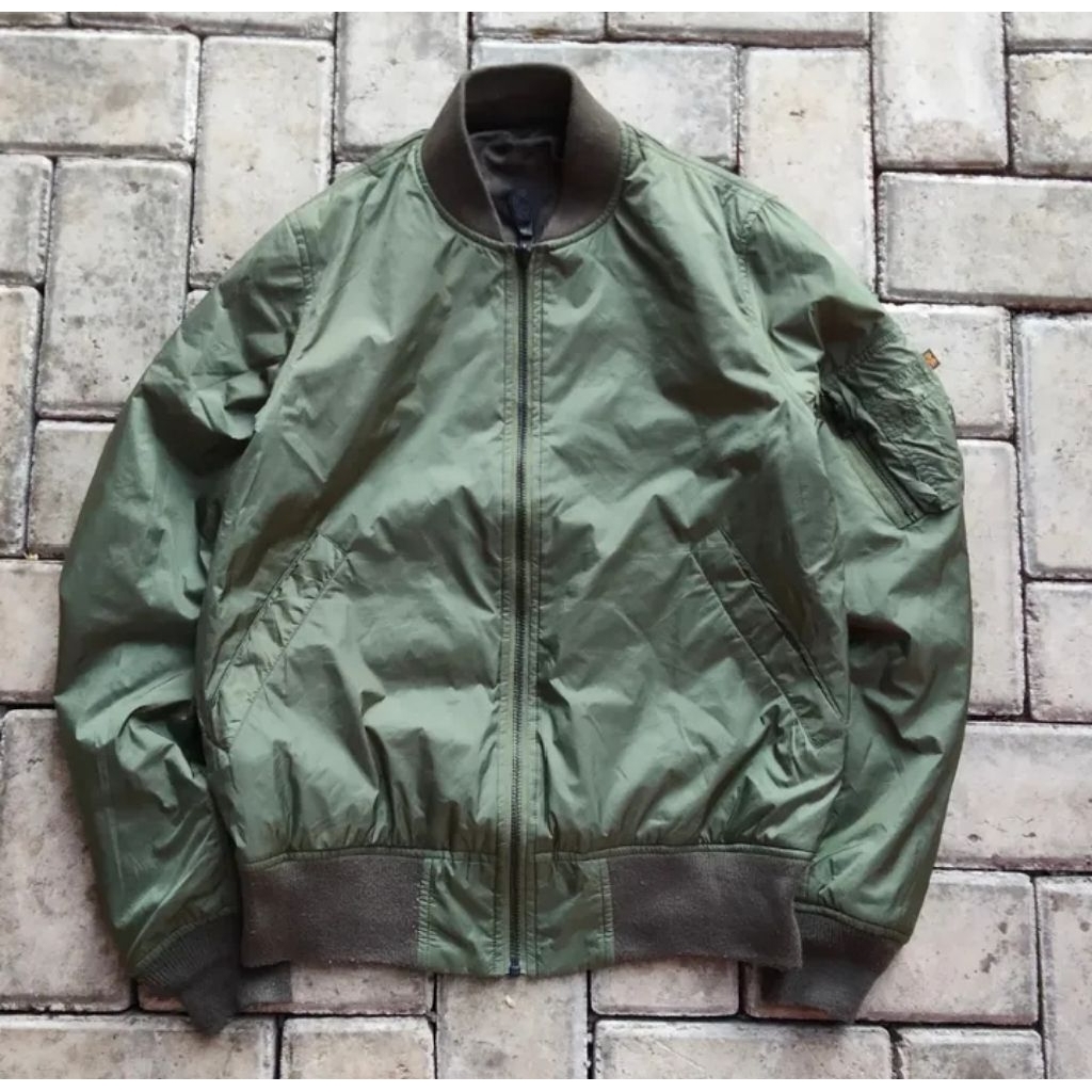 JAKET BOMBER ALPHA INDUSTRIES