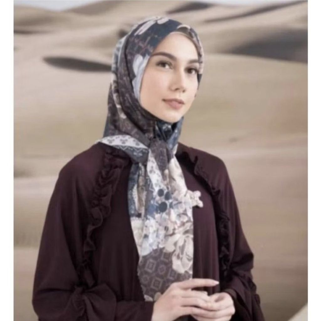 WEARING KLAMBY - Maharani Scarf