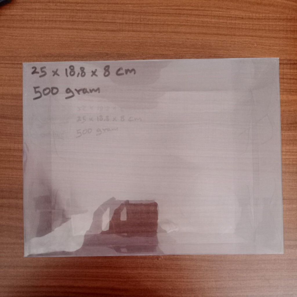 

kotak mika walet 500gram 25X 18,8 X 8CM