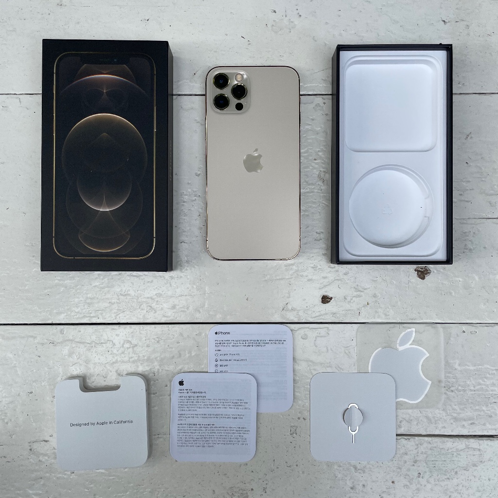 iphone 12 pro 256 gb warna gold. super muls. bh badak. istimewa. (NEGO DI DM)