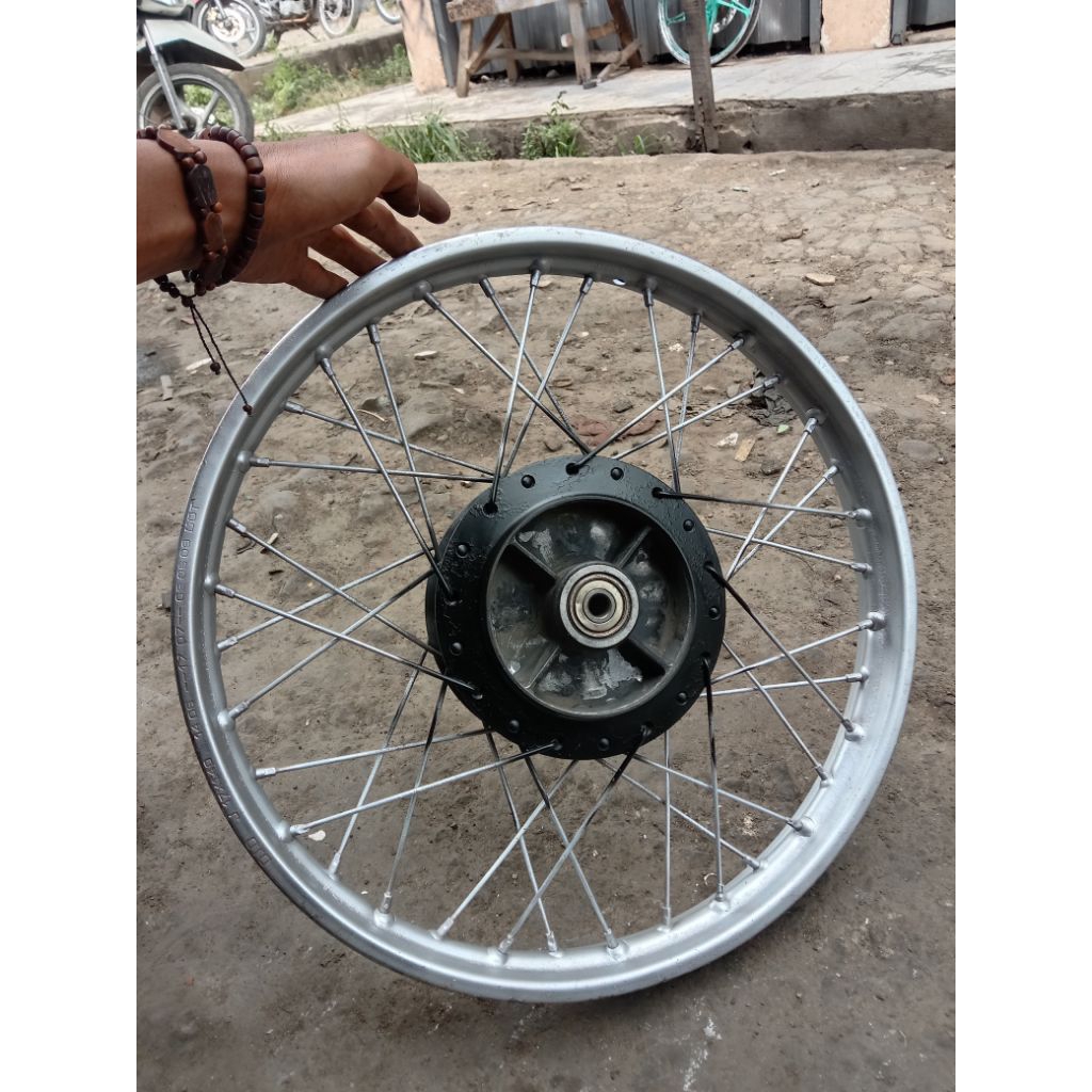 velg/pelek belakang tromol motor Honda Supra fit/, Supra x 125/karisma Kirana/original second barang