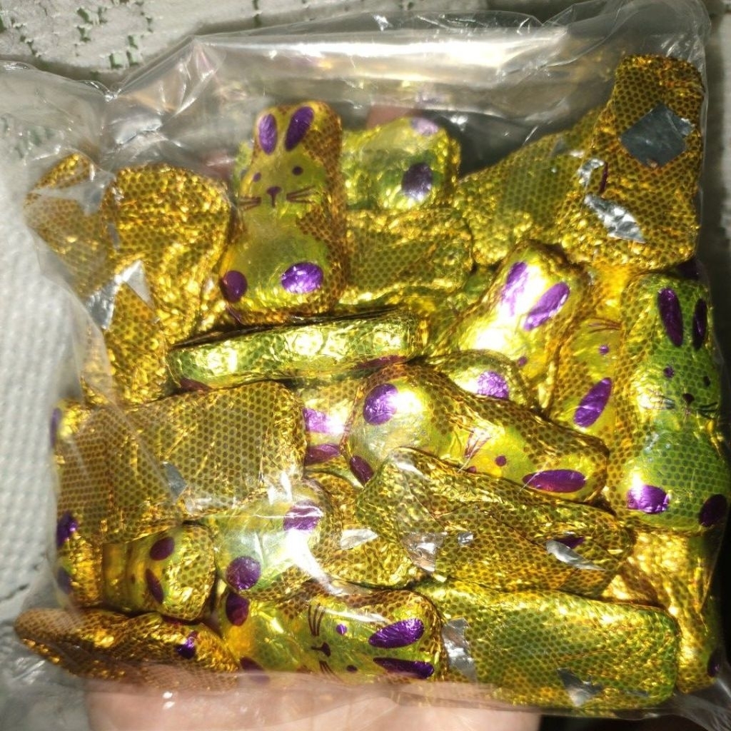

COKLAT KARAKTER BONEKA KOIN 250GR ±35PCS ENAK NYOKLAT BANGET HALAL