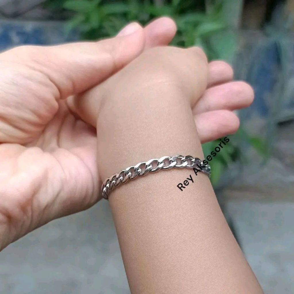 Gelang Anak Laki-laki dan Perempuan Rantai Jarang Titanium Anti Karat Untuk Bayi dan Anak-anak kids 