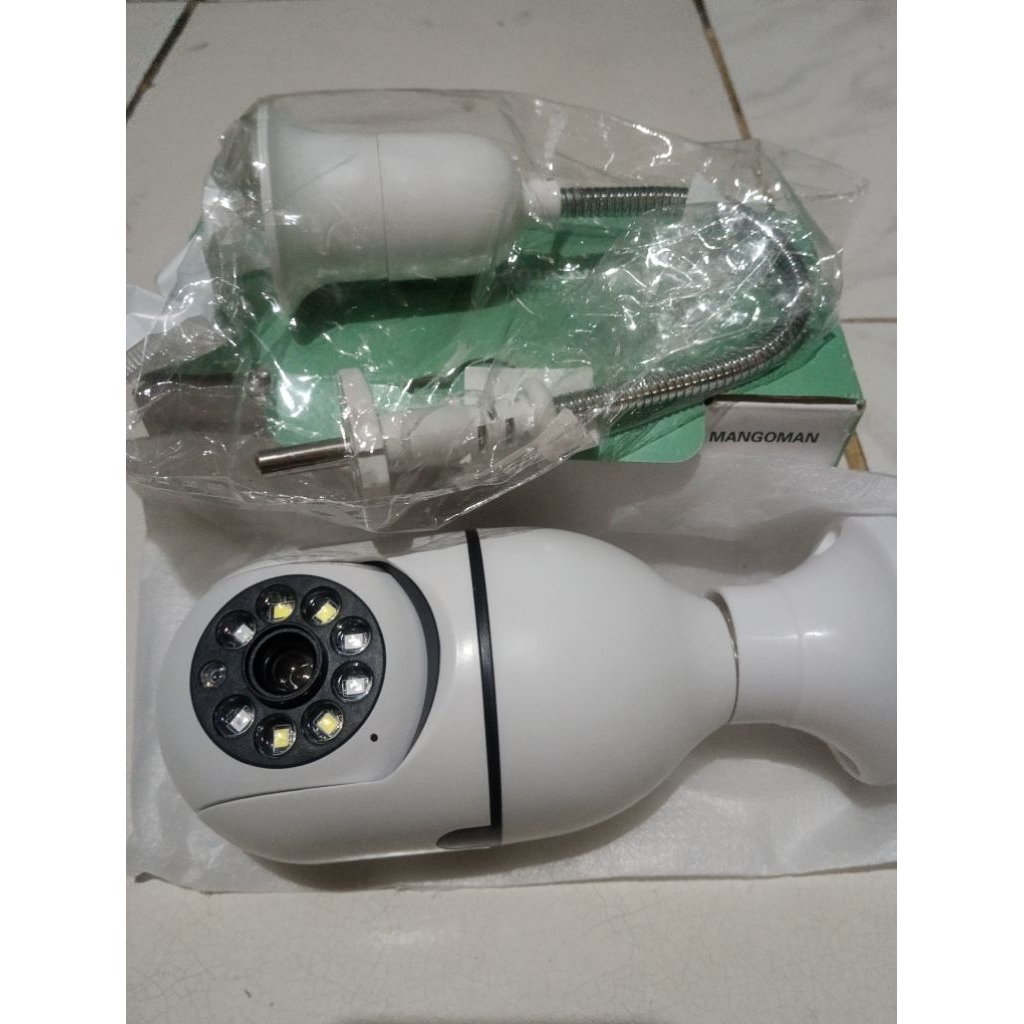 Kamera CCTV Lampu V380