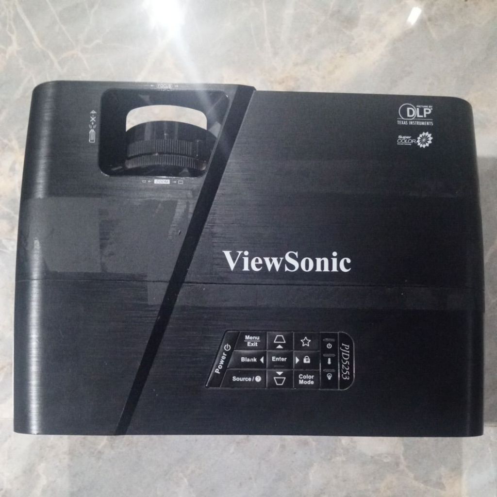 proyektor VIEWSONIC PJD 5253, warna hitam, kondisi used, tampilan gambar baik, josh, Used seken beka