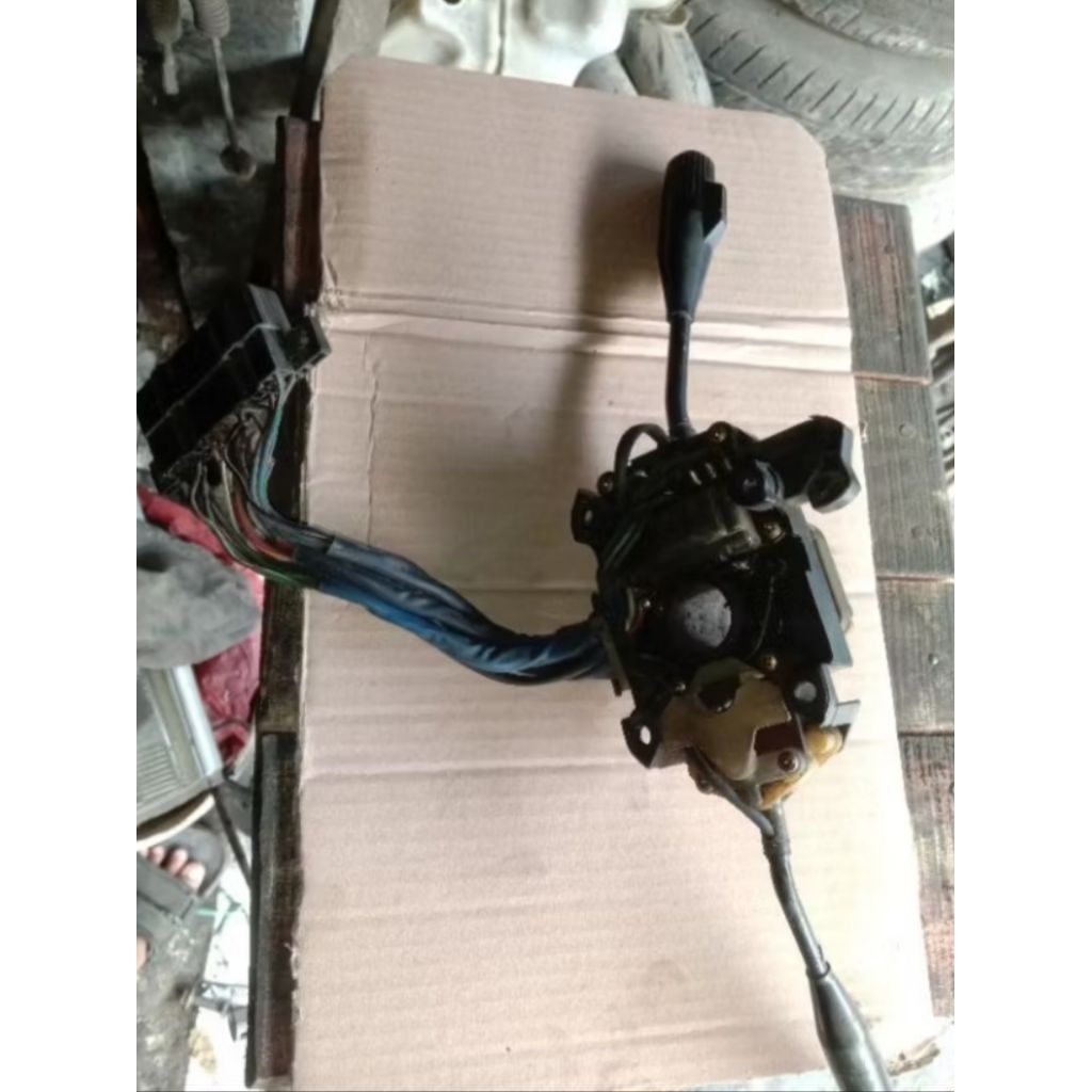 Saklar lampu/saklar sen kijang super kijang gren ORIGINAL