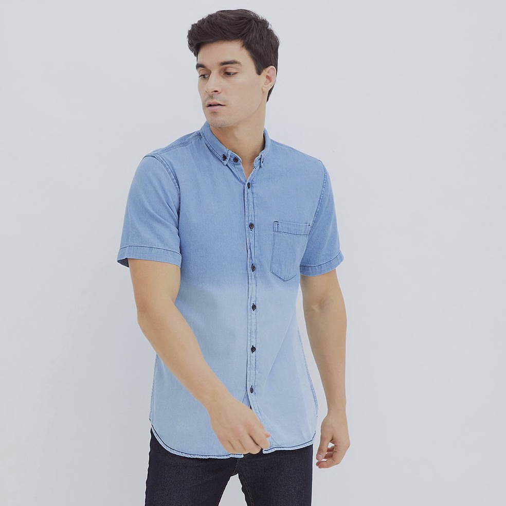 KODE J55E HILLBOSS Kemeja Jeans Lengan Pendek Pria Biru Jamie  Casual Denim Shirt Two Tone Light Blu
