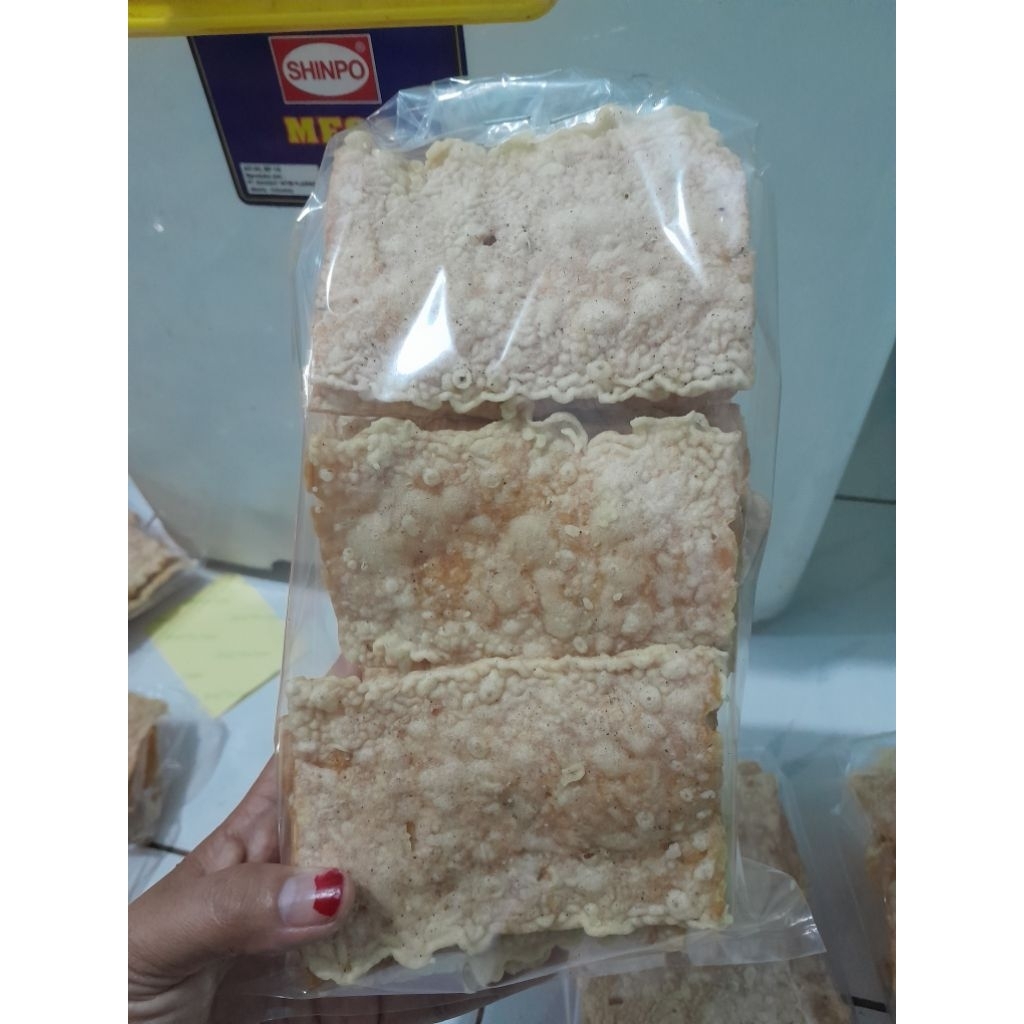 

KRIPIK TEMPE 250 gr RENYAH MURAH HALAL
