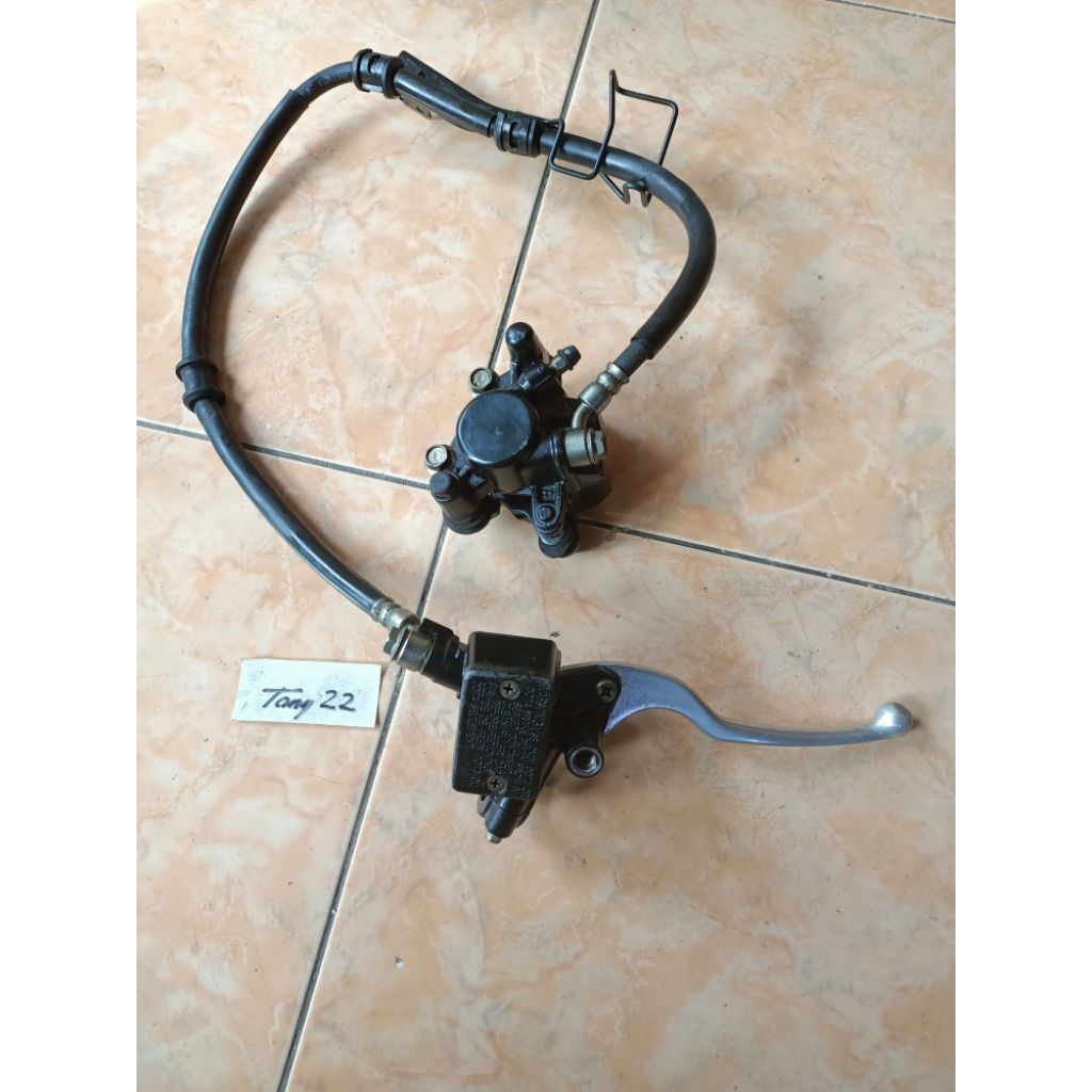 Master kaliper rem cakram depan Suzuki Nex original