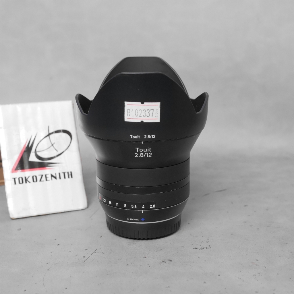 Carl zeiss Touit 12mm f/2.8 X-mount-R02337