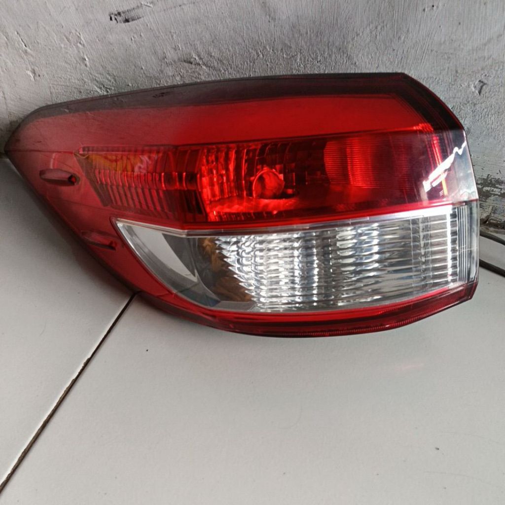 Lampu belakang Vios gen4 LH 2021-2024