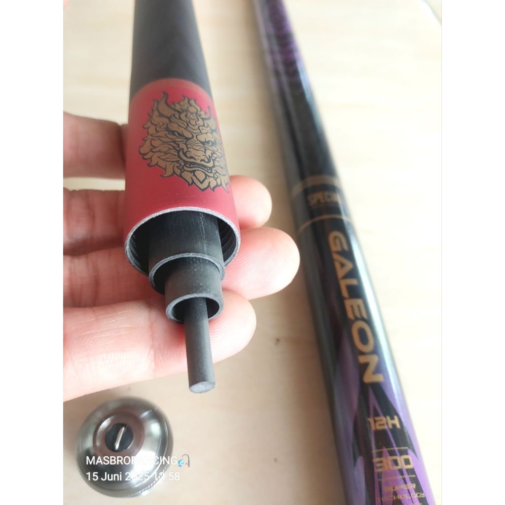 Tegek Carbon Super Kaku Galeon 12H