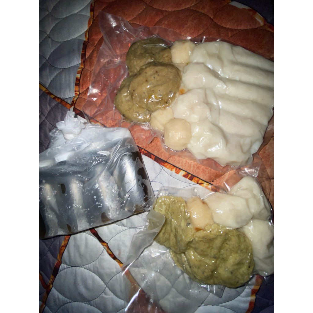 

pempek vakum isi 10