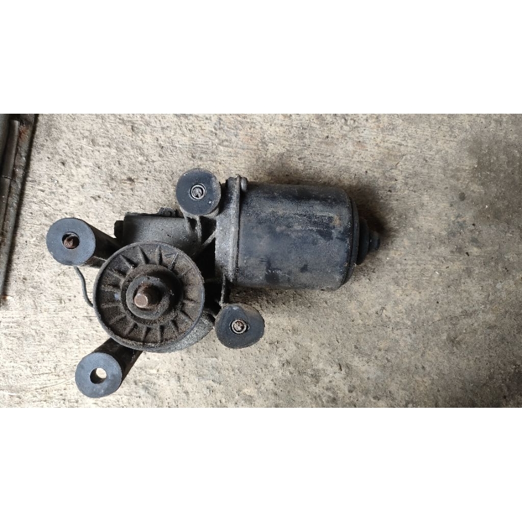 dinamo wiper starlet kotak