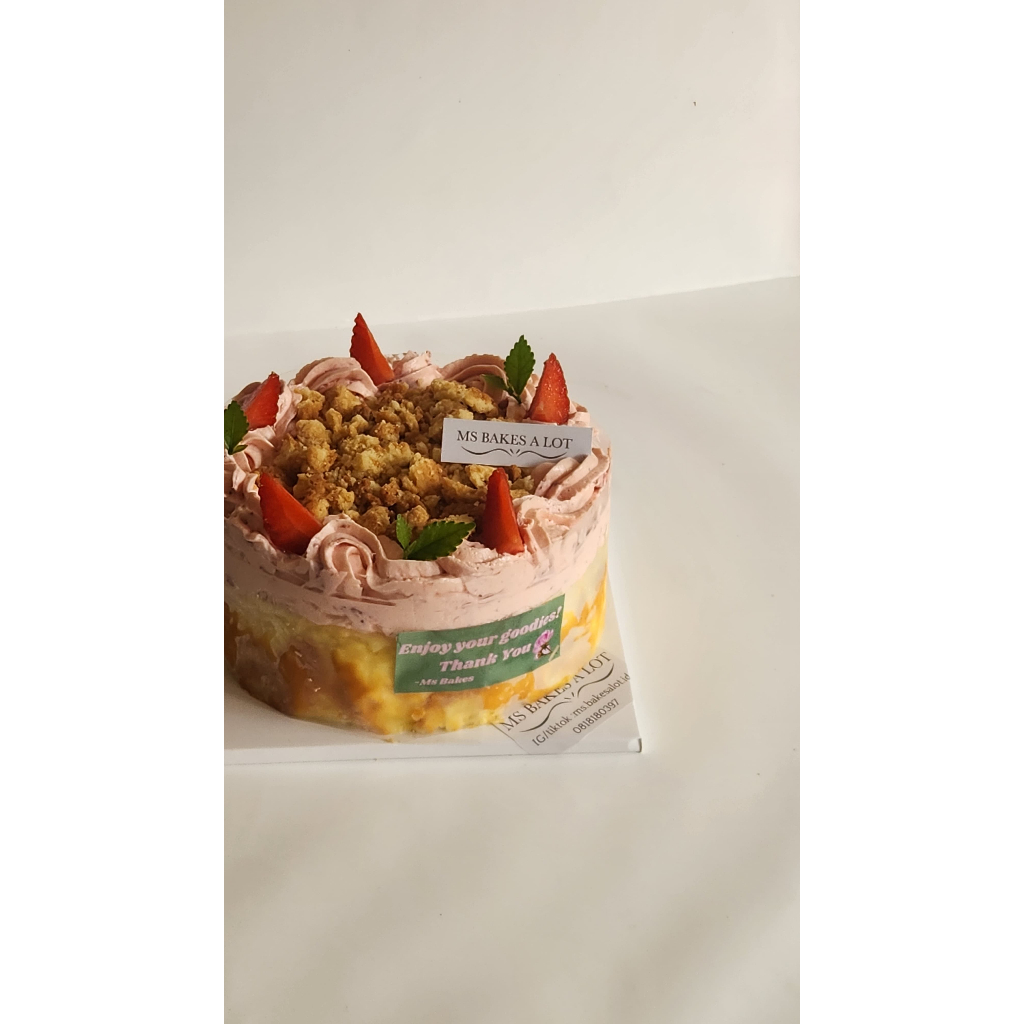 

Ms Bakes a Lot - Strawberry Cheesecake 15 cm 20 cm Birthday Cake Hampers Kue Gift Premium