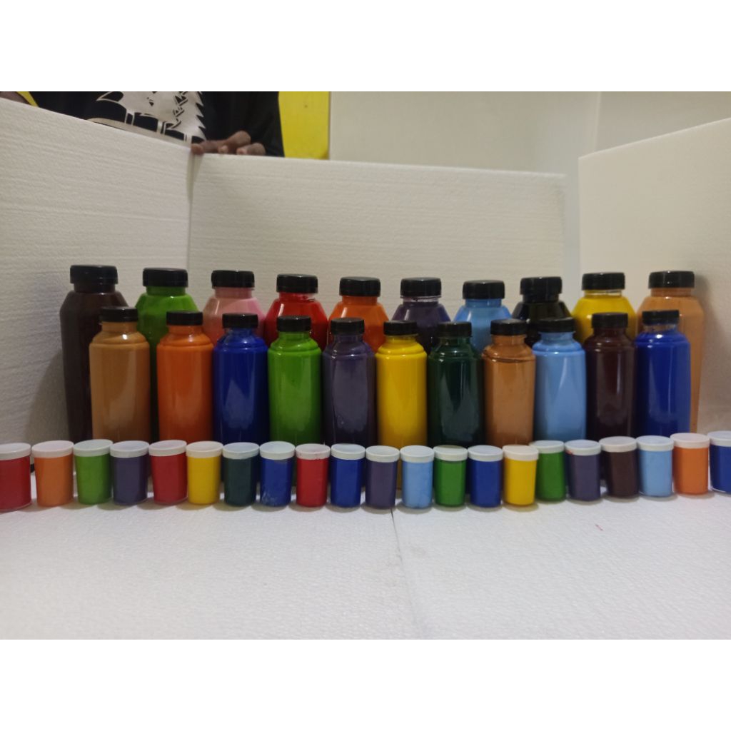 

cat lukis warna ukuran 10-15ml kemasan pot akrilik/ cat lukis steropom anak/ cat murah berkualitas/ cat serbaguna