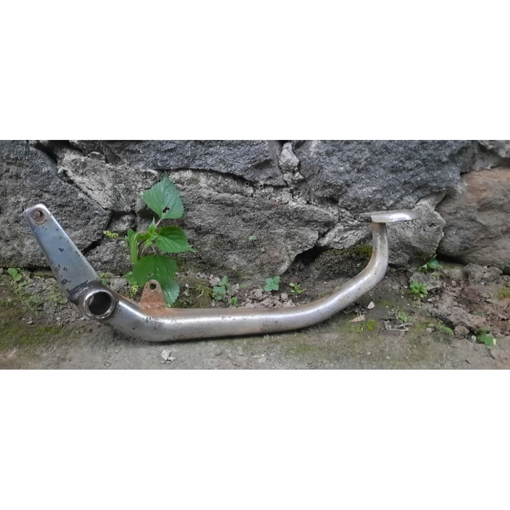 Pedal rem pijakan rem GLpro Megapro lepasan motor bekas