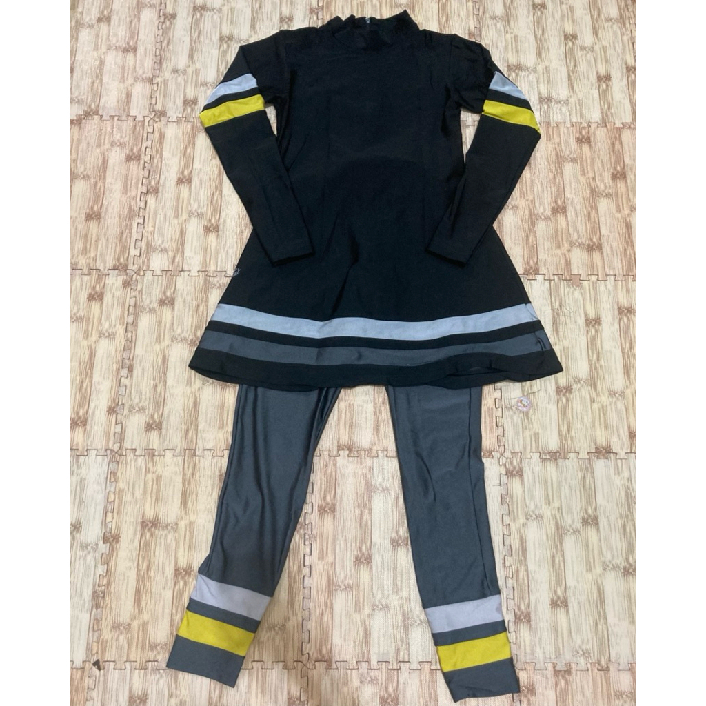 Preloved second Baju renang panjang muslimah muslim sweet dance two pieces atas bawah outfit berenan