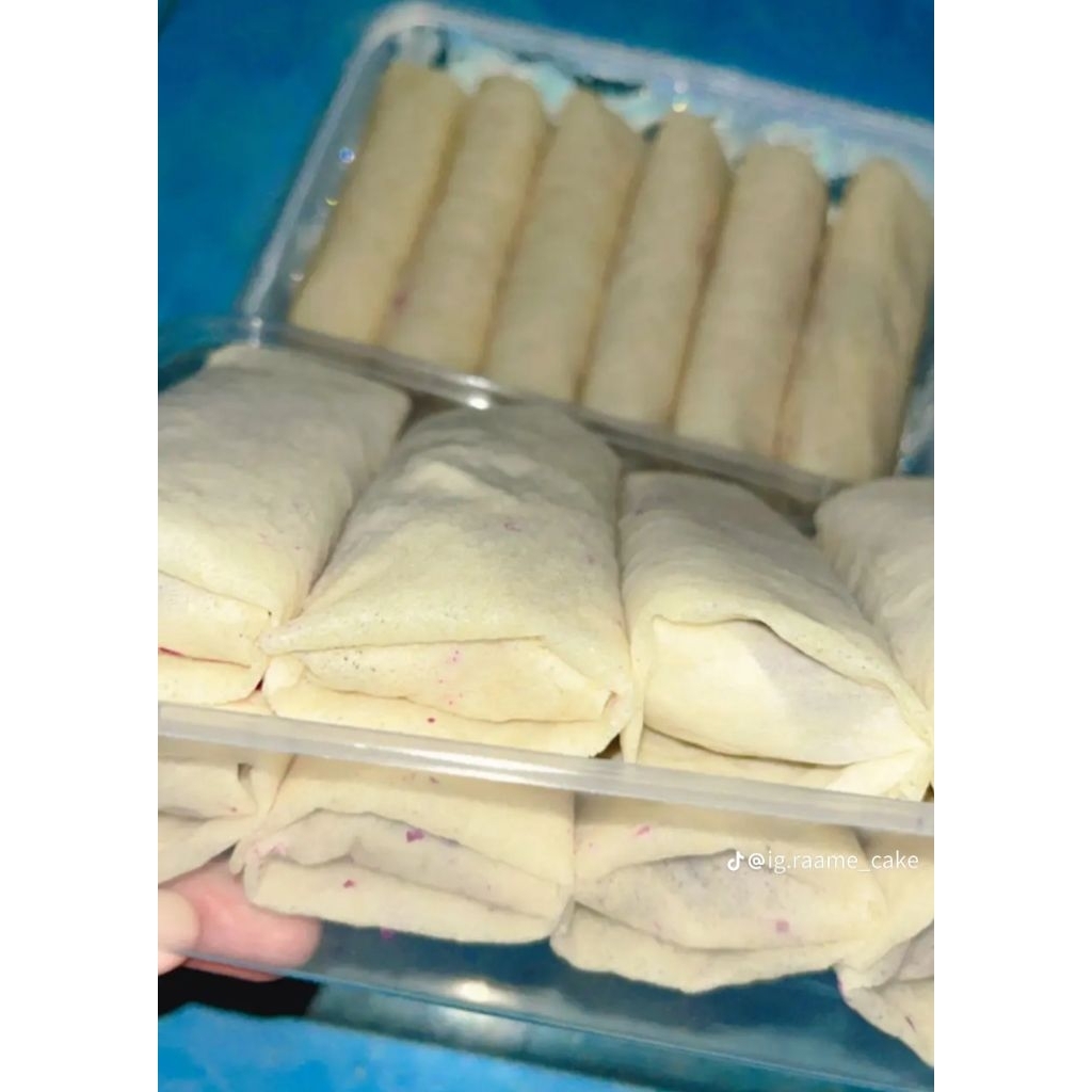 

Lumpia ubi ungu