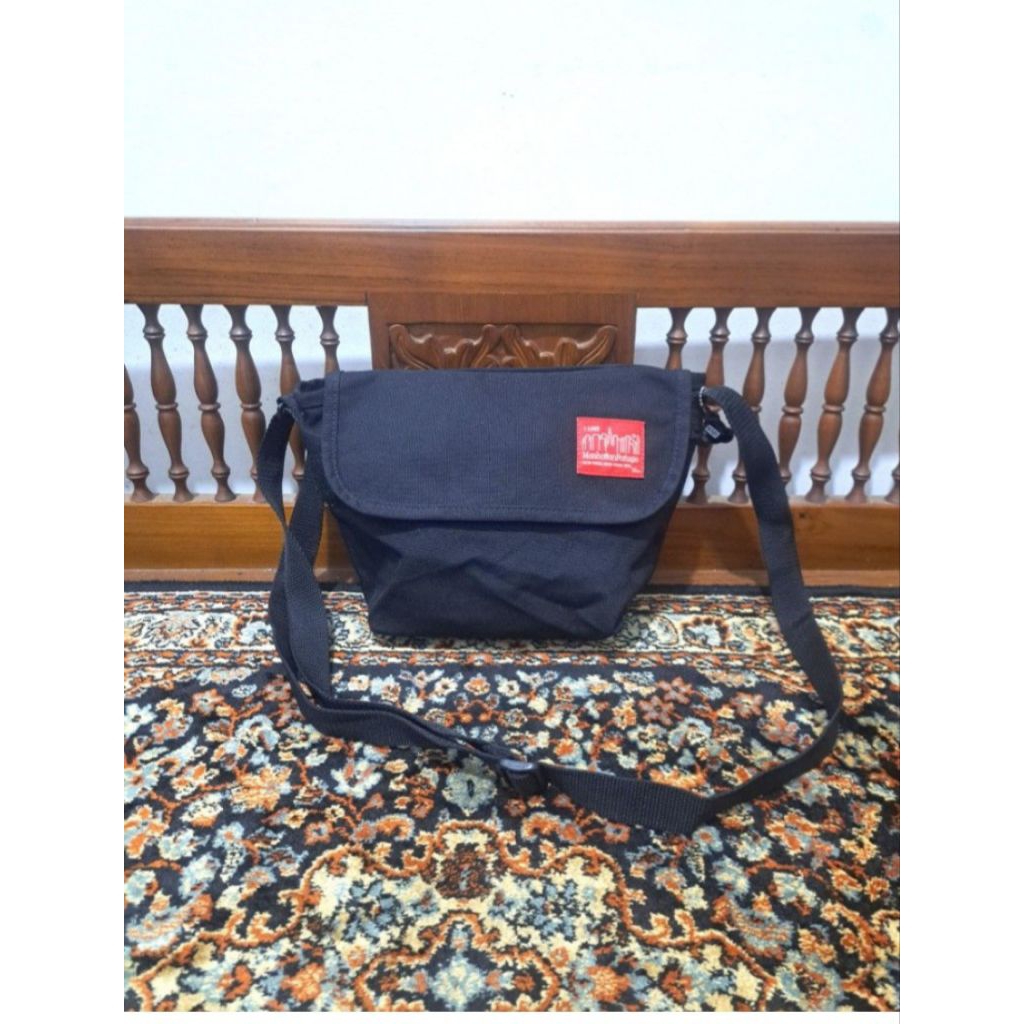 Tas sling bag manhattan portage