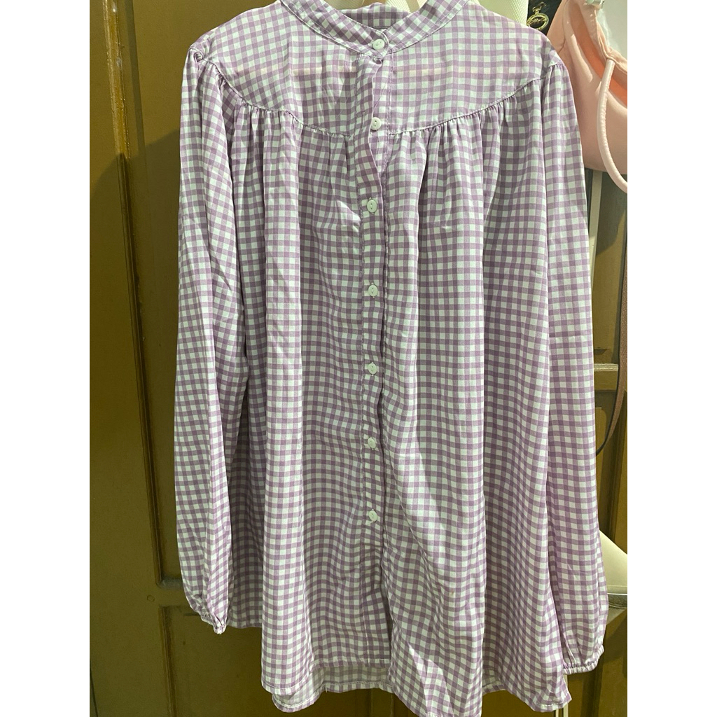 kemeja prelove warna ungu muda