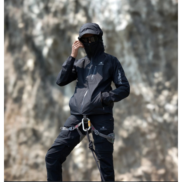 Jaket Gunung Pria Wildshell Labuan Series Waterproof Jacket ultralight anti air