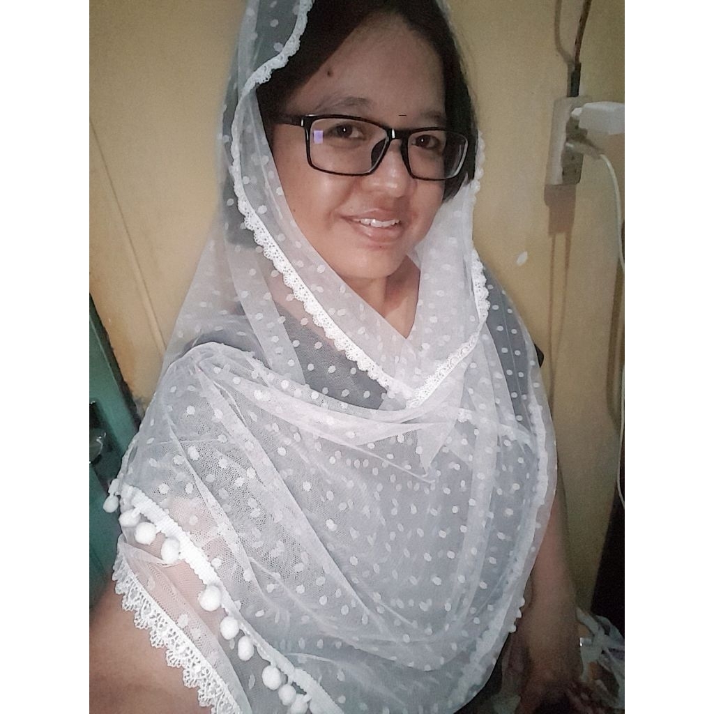 Mantilla persegi panjang/Mantilla polkadot/Kerudung misa/Mantila