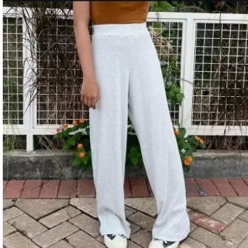 Celana Panjang Putih Wanita