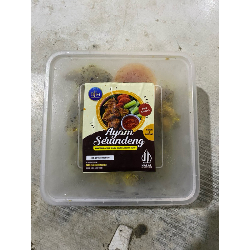 

AYAM serundeng 1ekor + sambel