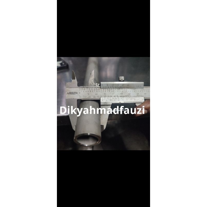 Pipa stainless seamless 316L od 27 tebal 3mm panjang 70cm