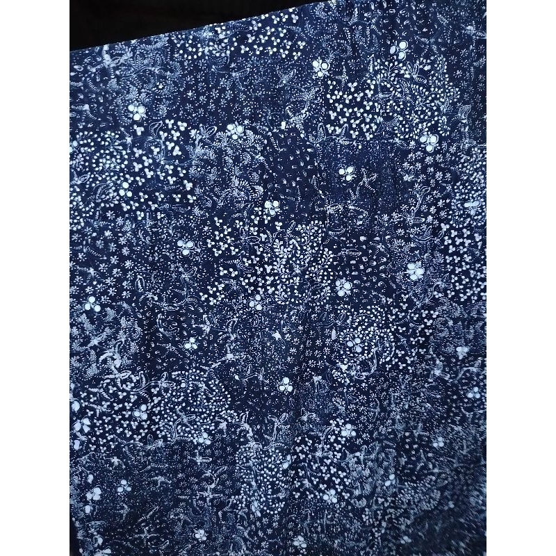 Kain Batik tulis lasem Hitam Motif Bunga