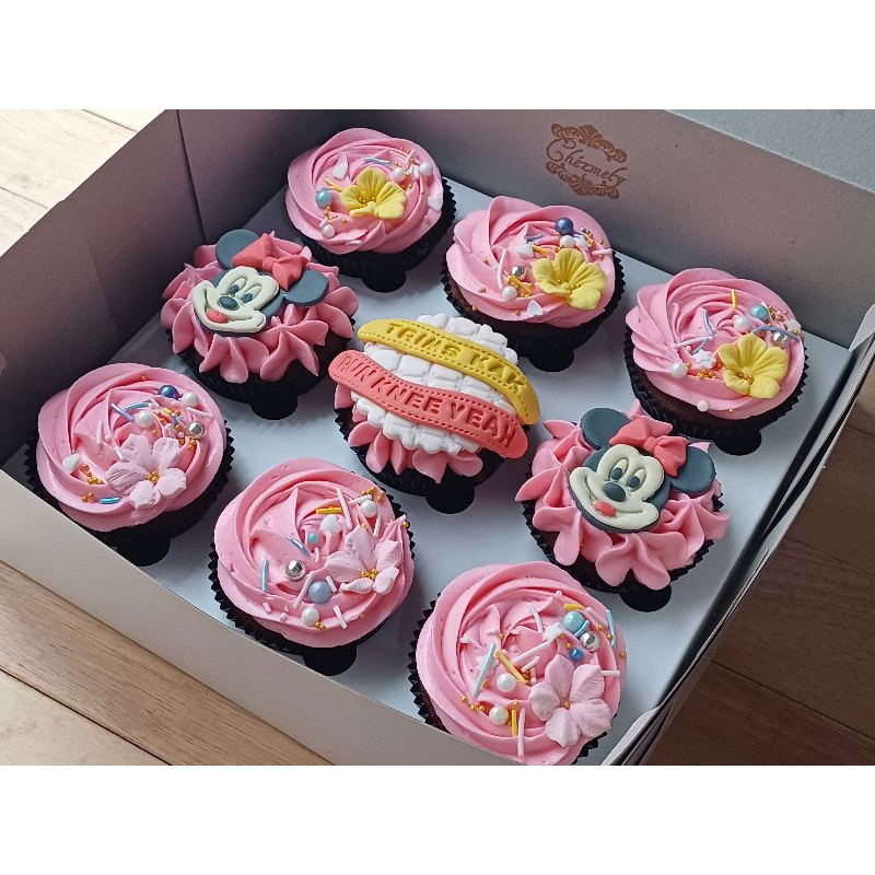 

Cupcake set Minnie Mouse 9 pcs