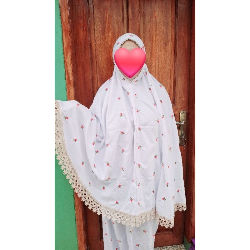 mukena bordir dewasa motif bunga mawar tabur kecil