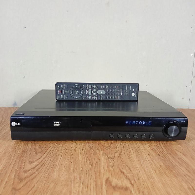 Ampli DVD home theater LG HT805PM 850watt bekas normal