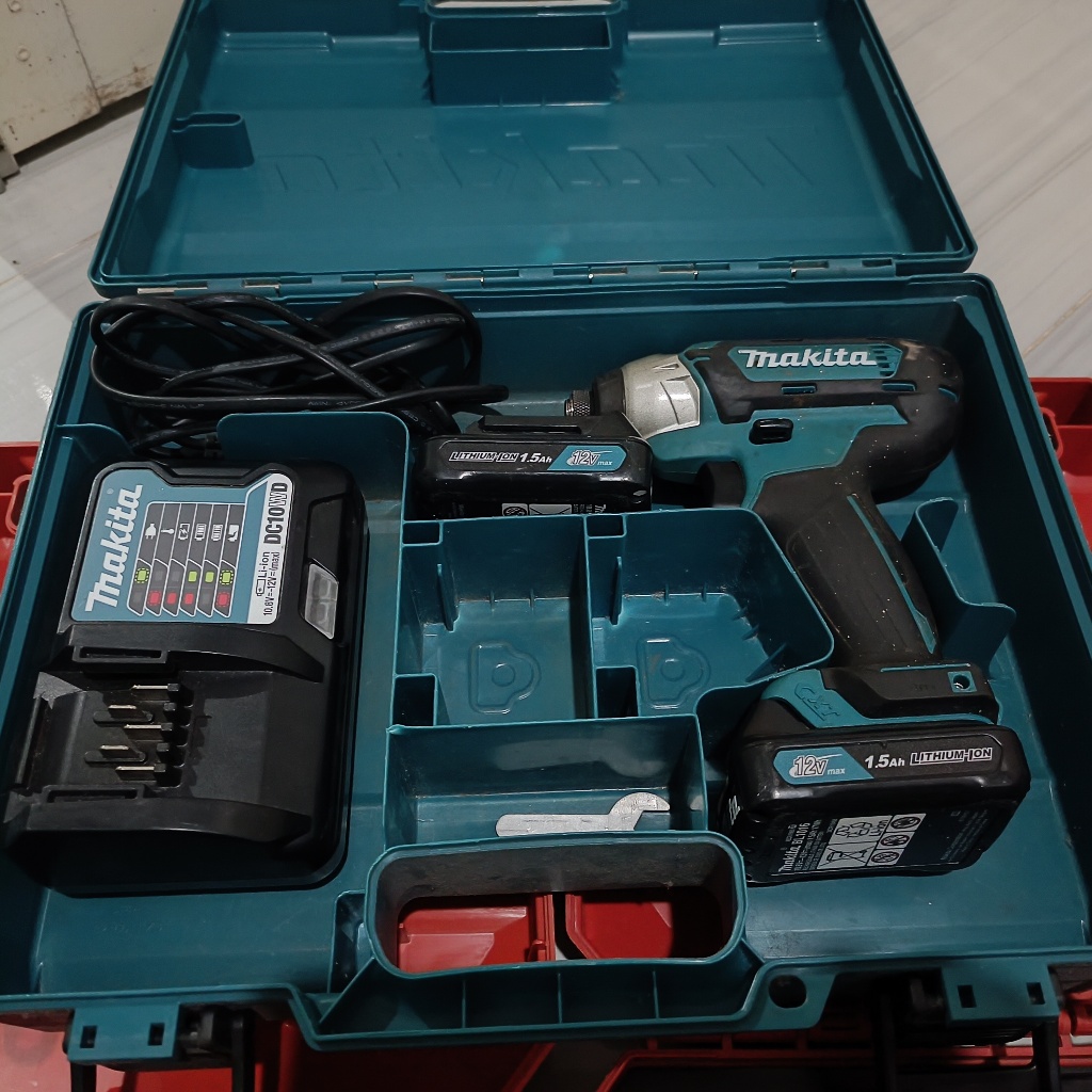 Second mesin bor Makita 2 baterai