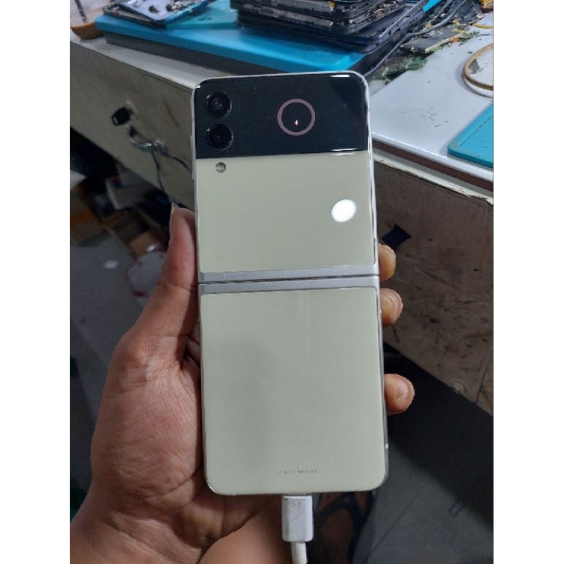 SAMSUNG Z FLiP 3 MINUS LCD