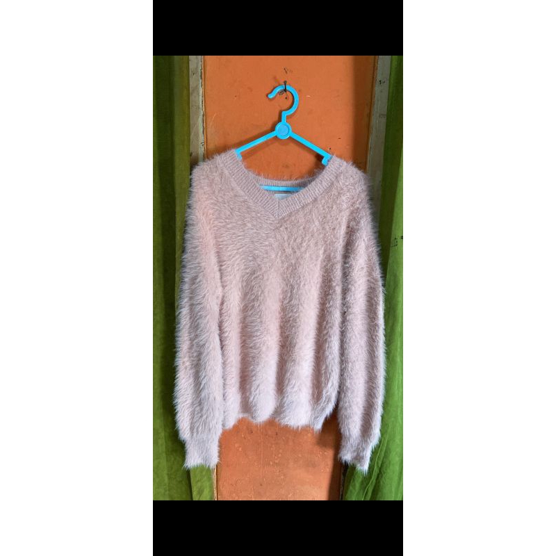 sweater bulu-bulu