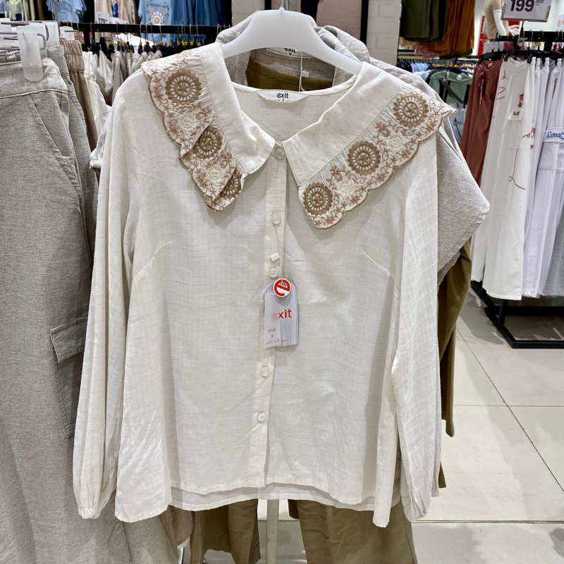 Exit Signature Azziza Blouse