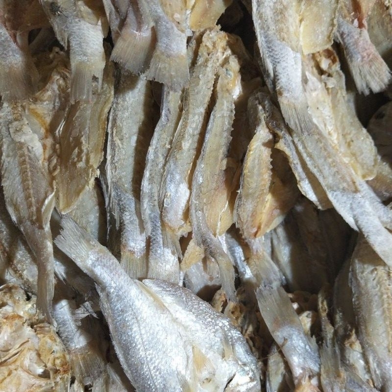 

ikan asin samgge belah 1kg