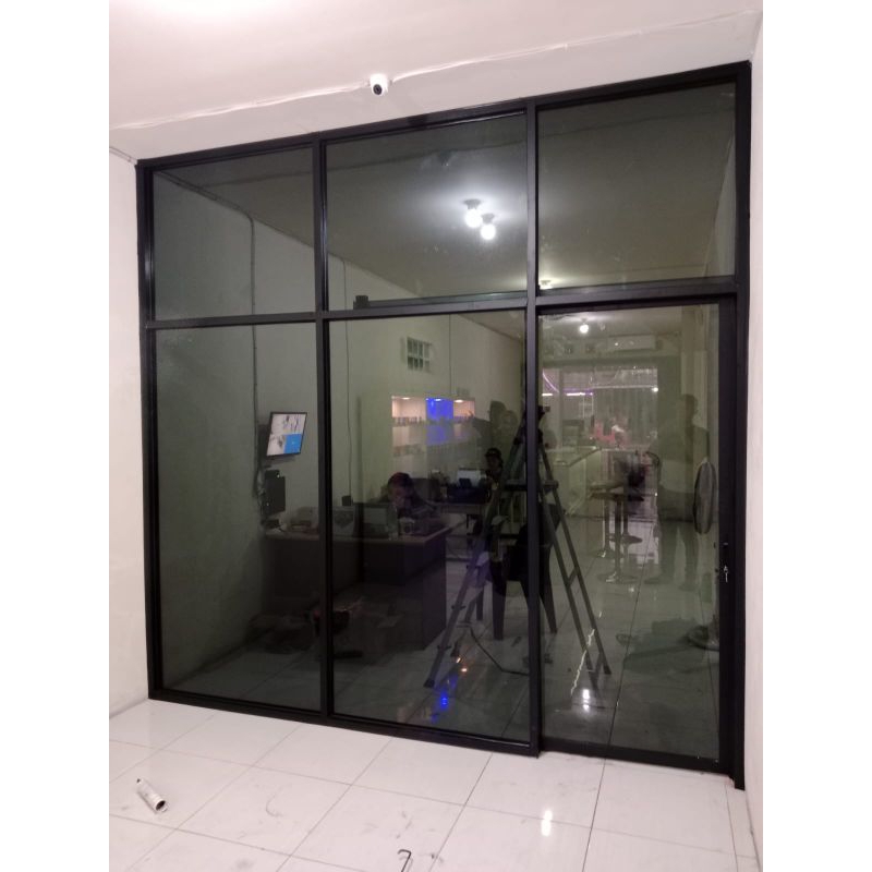 Partisi sekat ruangan full kaca Ribent 6mm dan pintu sliding
