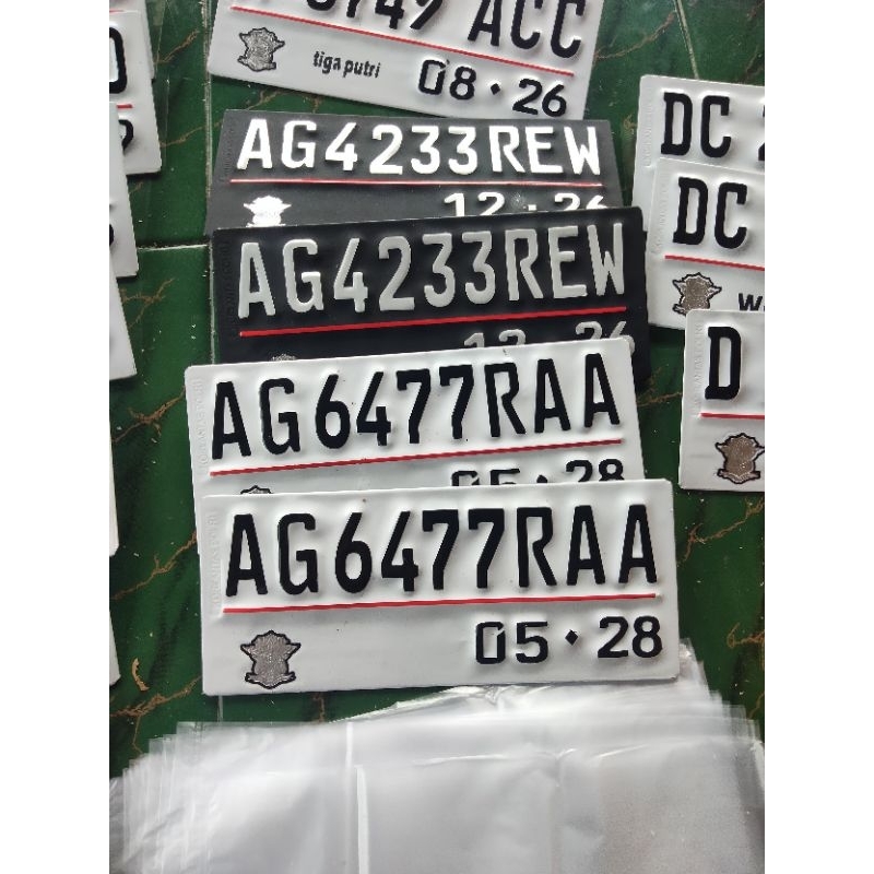 PLAT MOTOR WARNA PUTIH FONT BARU
