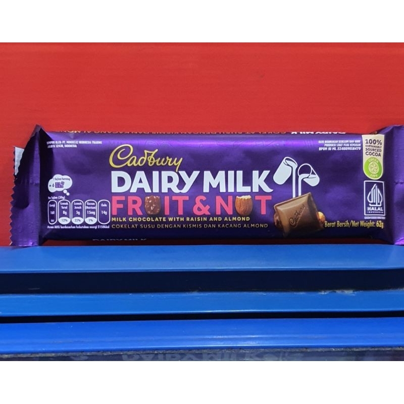 

Cadbury Dairy Milk Cokelat Susu 62gr / 90gr