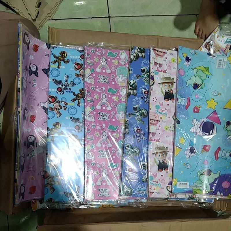 

Kertas Kado Mainan Anak per lembar