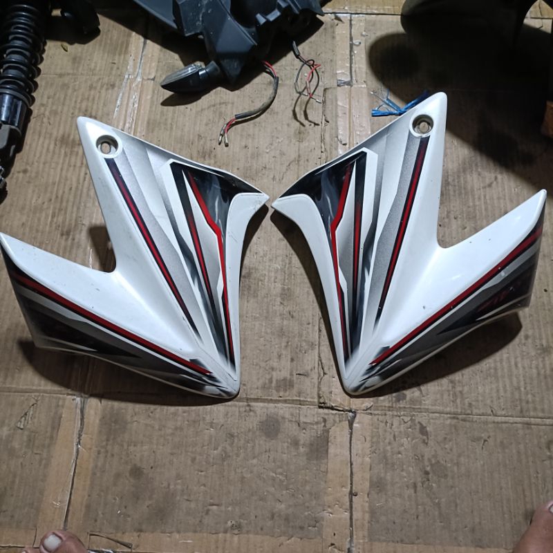 sayap yamaha vixion old original