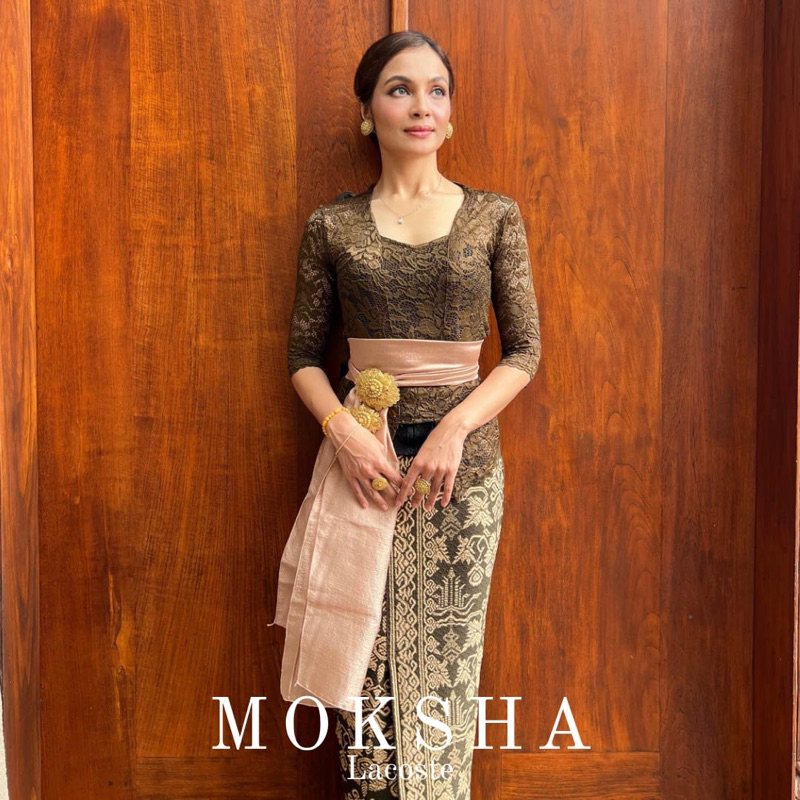 Kebaya Bali Brokat Stretch Lengan Sesiku Model Kutubaru