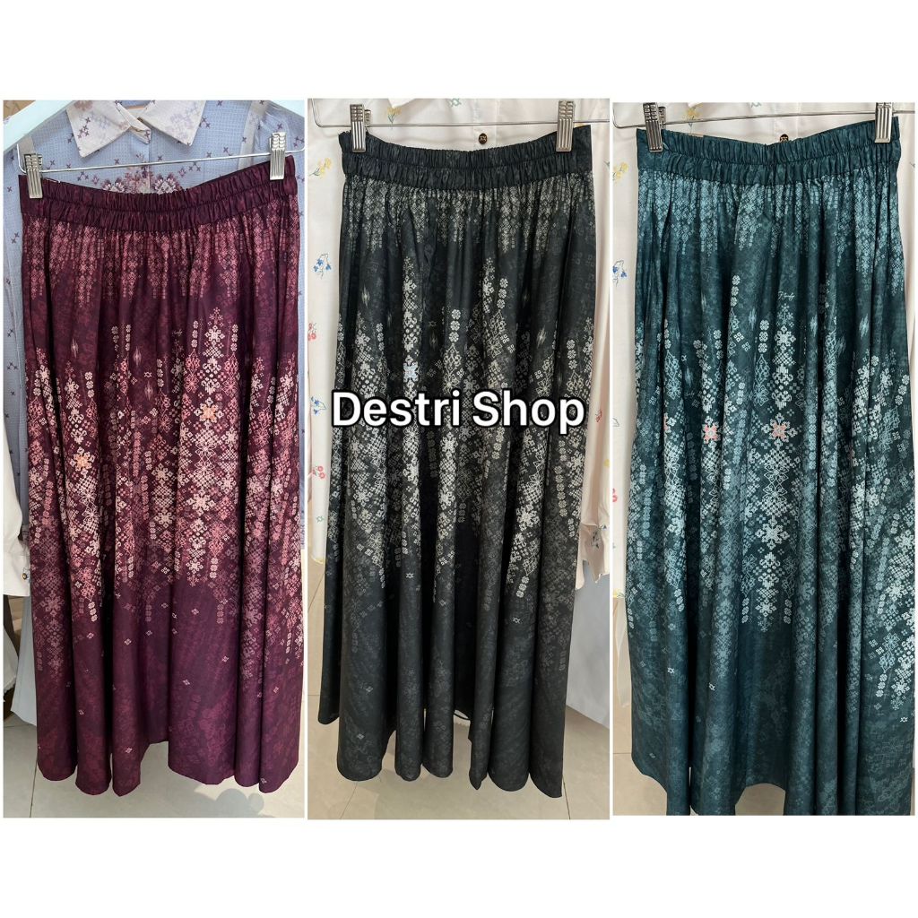 Aleris Skirt Wearing Klamby