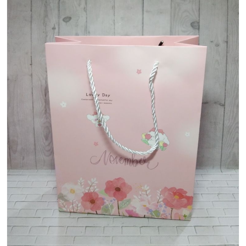 

PAPER BAG FANCY / TAS KADO ULANG TAHUN