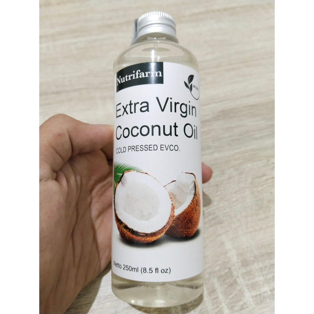 

Nutrifarm Extra Virgin Coconut Oil / EVCO Nutrifarm / Minyat Kelapa Murni / VCO Premium Halal 250ml