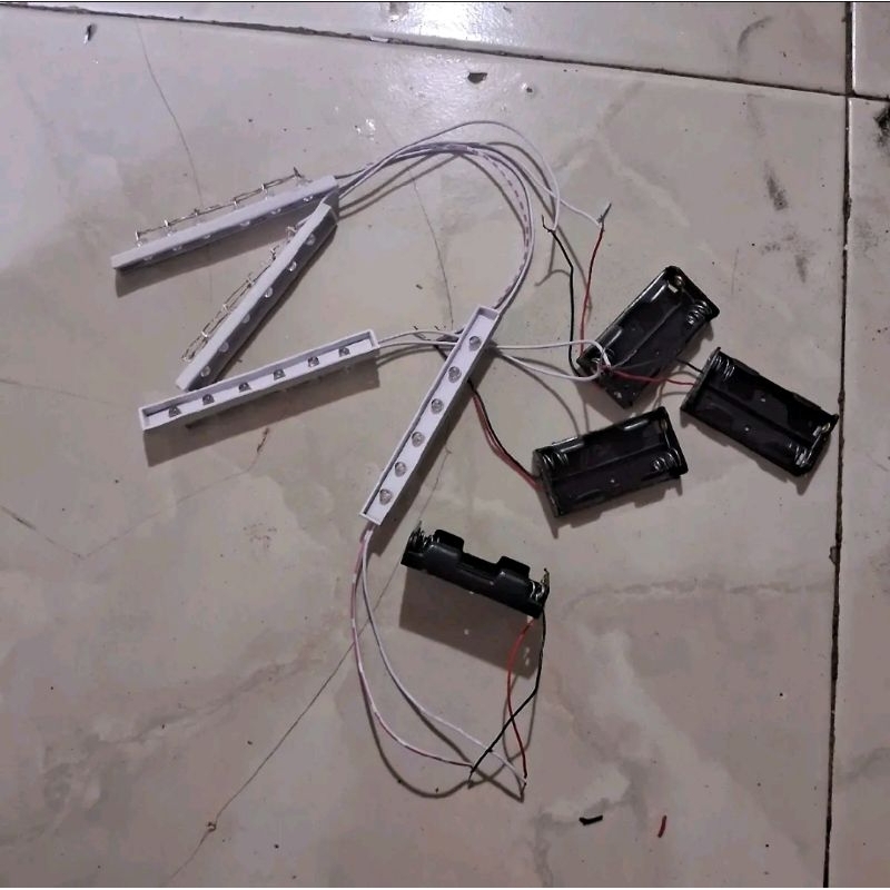 strobo miniatur truk panjang 10 cm