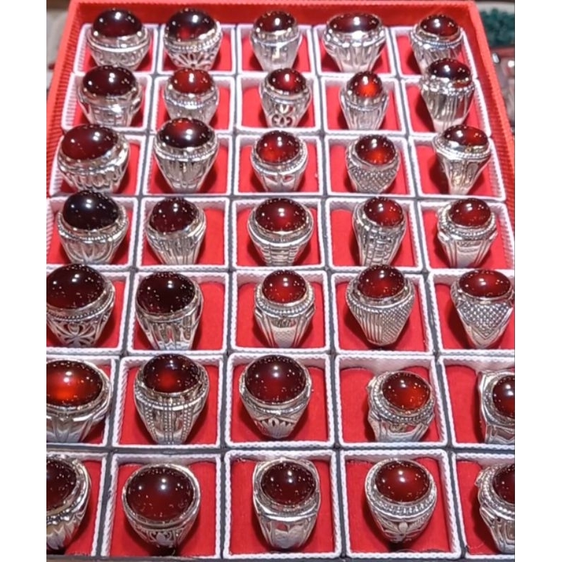 cincin batu red garnet